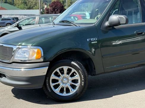 Used 2001 Ford F150 Lariat RWD image 4