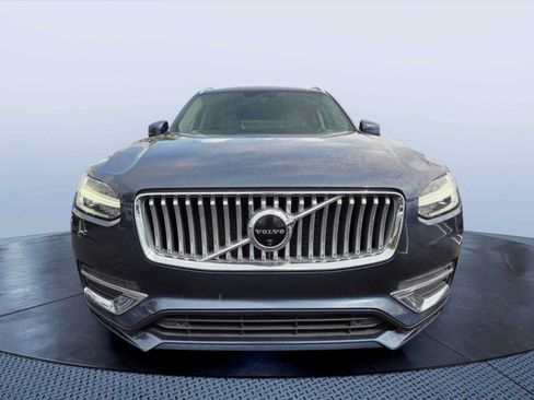 Used 2022 Volvo XC90 T6 Inscription w/ Lounge Package AWD/4WD image 8