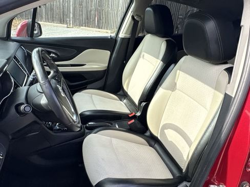 Used 2018 Buick Encore Preferred image 10