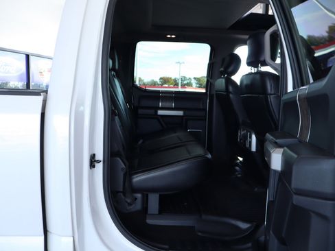 Used 2017 Ford F350 Lariat w/ Lariat Ultimate Package image 32