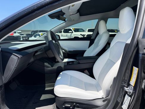 Used 2025 Tesla Model 3 Long Range RWD image 5