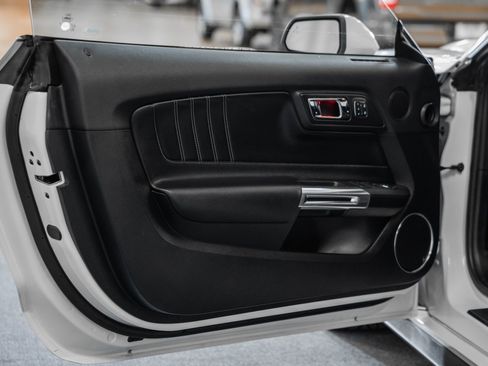 Used 2016 Ford Mustang GT Premium w/ Equipment Group 401A image 41