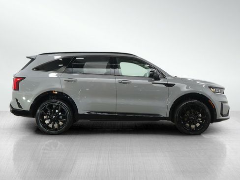 Used 2023 Kia Sorento SX AWD/4WD image 6