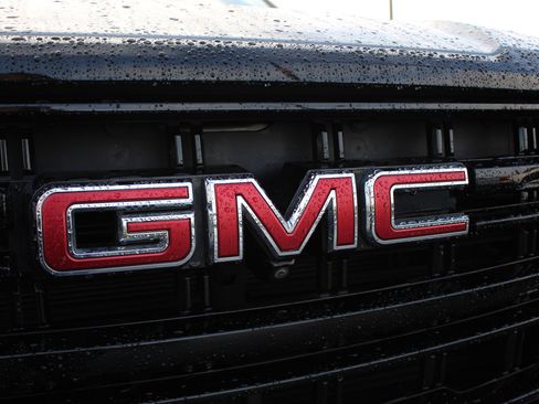 Used 2021 GMC Yukon AT4 image 8