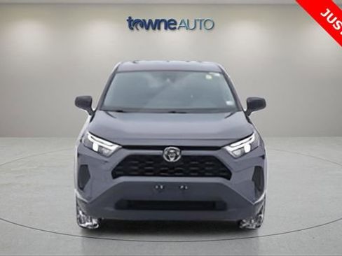 Used 2023 Toyota RAV4 LE image 9