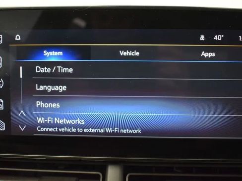 Used 2025 Chevrolet Trax LT w/ LT Convenience Package image 31