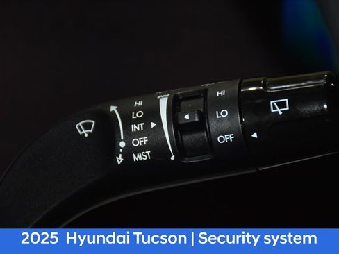 Certified 2025 Hyundai Tucson SE AWD/4WD image 12