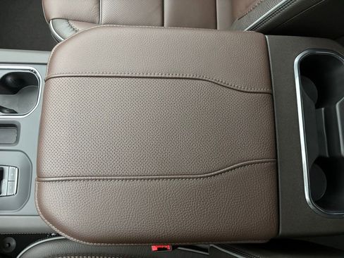 New 2026 GMC Sierra 1500 Denali w/ Denali Reserve Package image 33