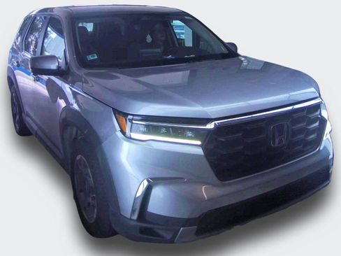 Used 2023 Honda Pilot EX-L image 8