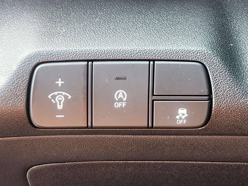 Certified 2026 Hyundai Elantra SE FWD image 19