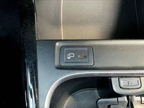 Used 2022 Mercedes-Benz CLA 250 image 31