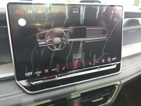 New 2026 Volkswagen Tiguan SE R-Line image 12