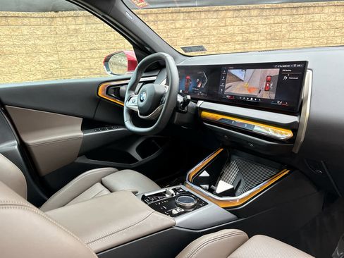 Certified 2025 BMW X3 xDrive30i w/ Premium Package image 8