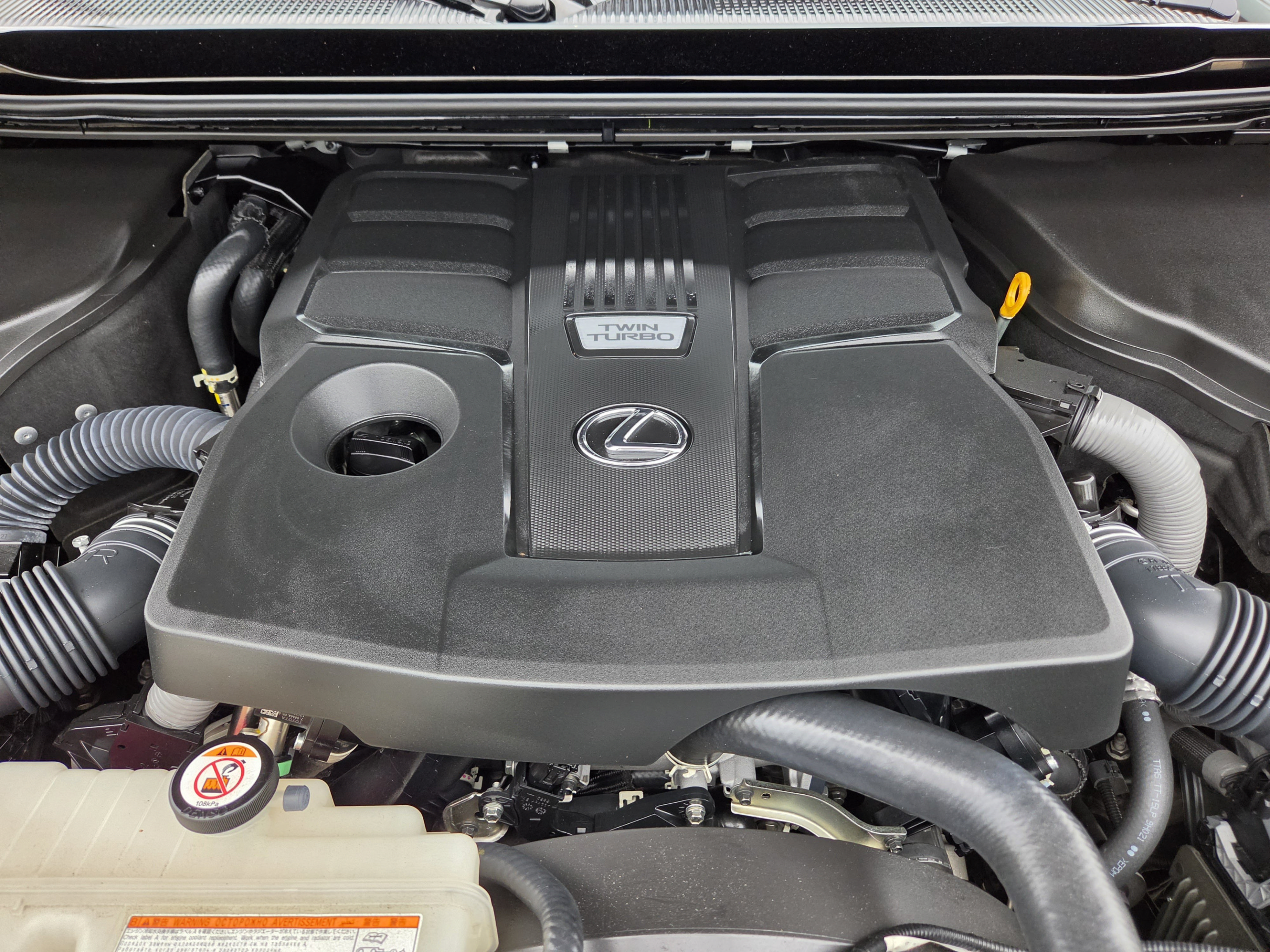 Used 2024 Lexus GX 550 w/ Accessory Package (Z1) AWD/4WD image 32