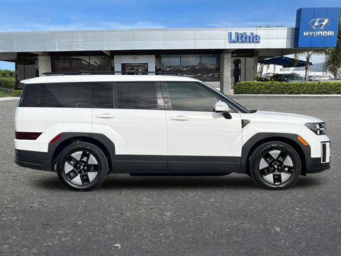 Certified 2025 Hyundai Santa Fe SEL image 8