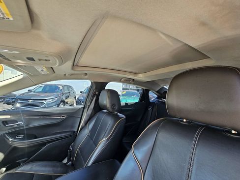 Used 2017 Chevrolet Impala Premier w/ Enhanced Convenience Package FWD image 32