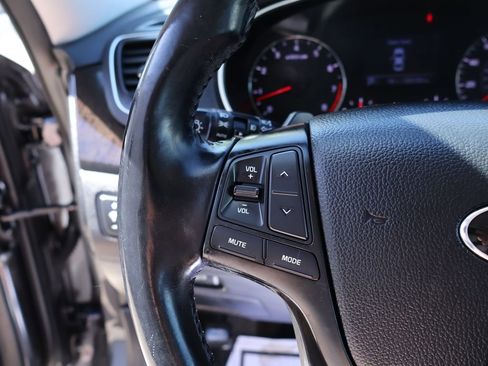 Used 2014 Kia Cadenza Premium FWD image 25