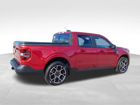 Used 2026 Ford Maverick Lariat w/ 4K Tow Package AWD/4WD image 3