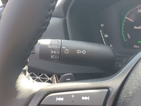 Used 2025 Honda Accord Sport image 36