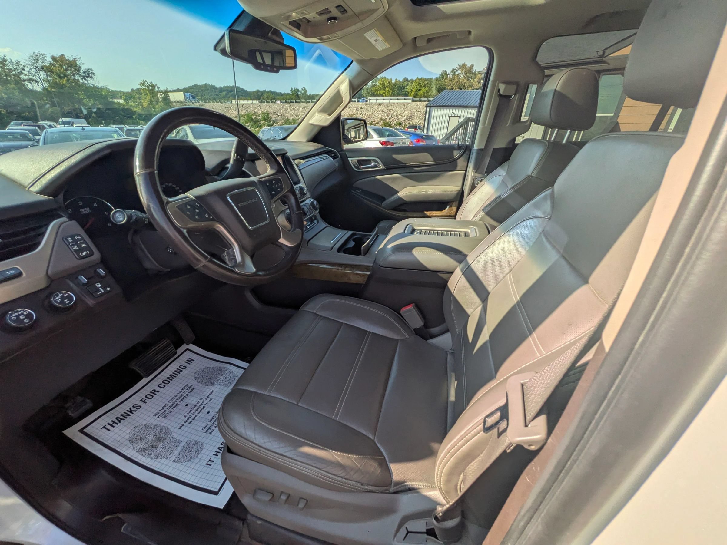 Used 2016 GMC Yukon Denali w/ Open Road Package AWD/4WD image 23