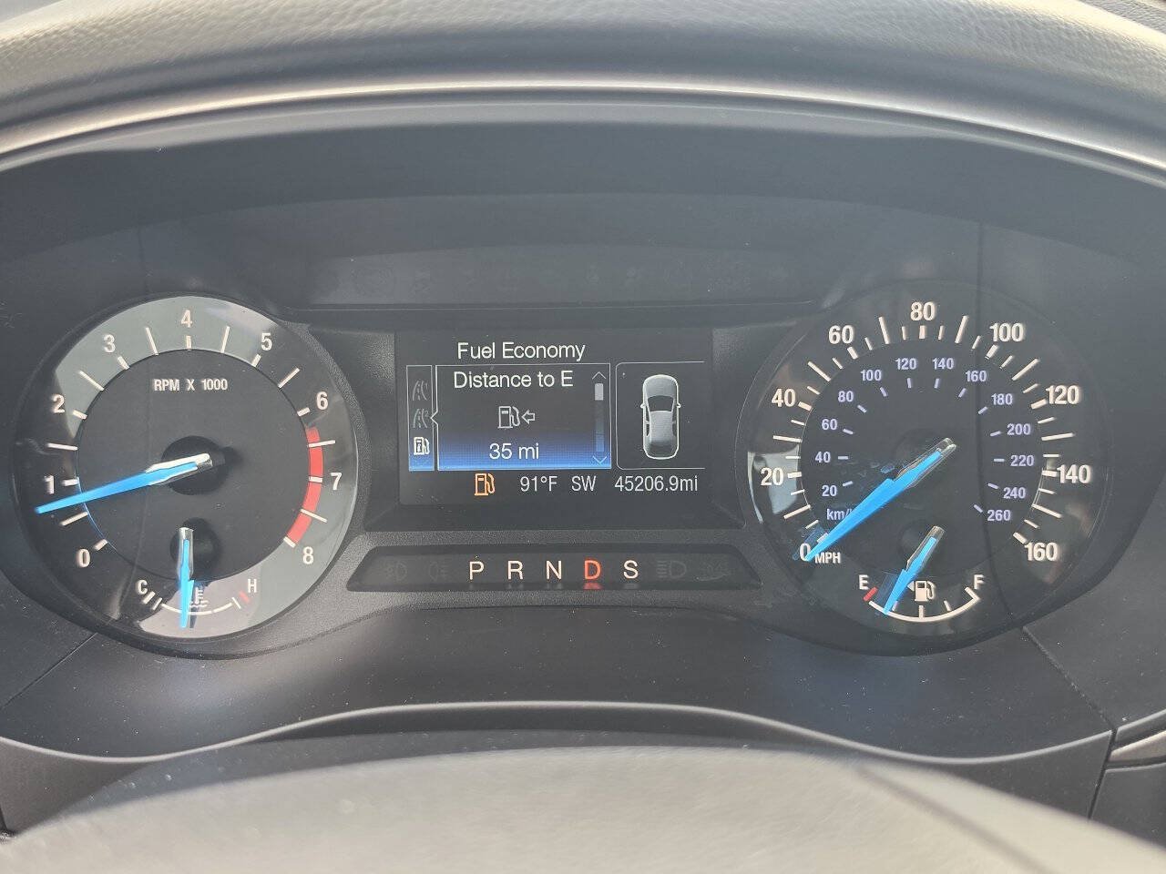 Used 2017 Ford Fusion SE FWD image 18
