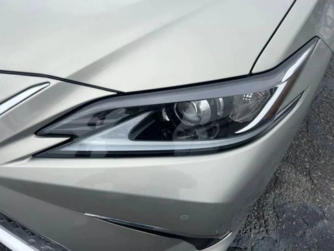 Used 2020 Lexus ES 350 w/ Premium Package FWD image 32