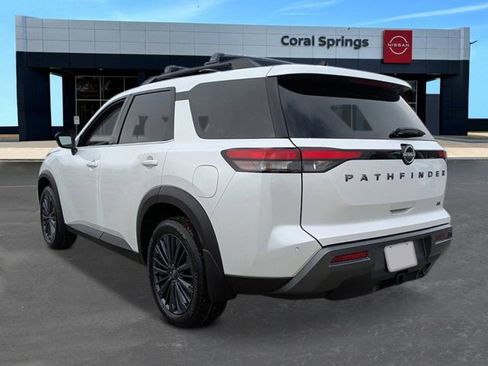 New 2026 Nissan Pathfinder SL w/ SL Premium Package FWD image 3