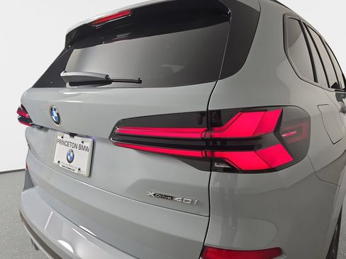 New 2026 BMW X5 xDrive40i w/ M Sport Package AWD/4WD image 35