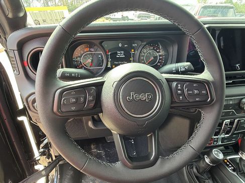 New 2026 Jeep Wrangler Unlimited Rubicon AWD/4WD image 21