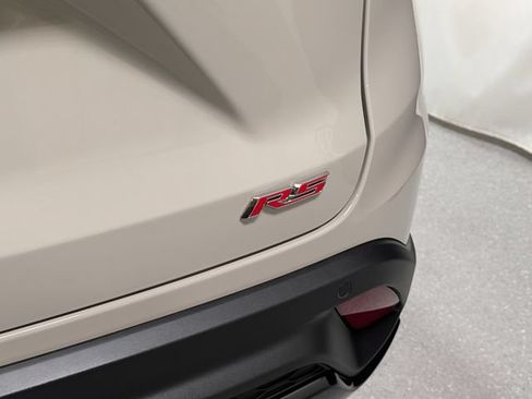 New 2026 Chevrolet Trax RS w/ Sunroof Package FWD image 5