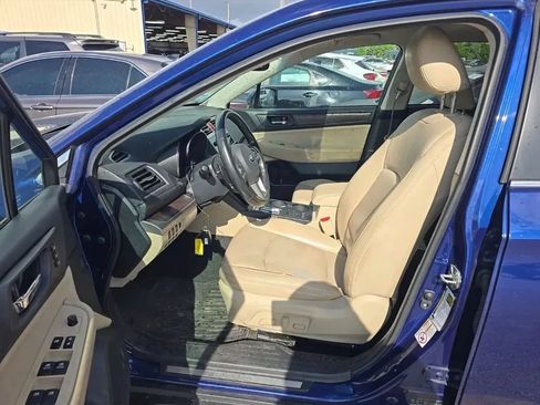Used 2015 Subaru Outback 2.5i Limited AWD/4WD image 7