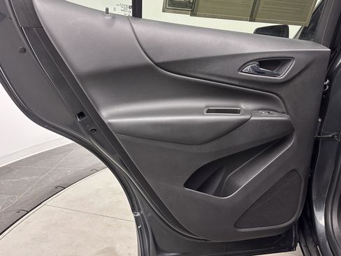 Used 2020 Chevrolet Equinox LT image 26