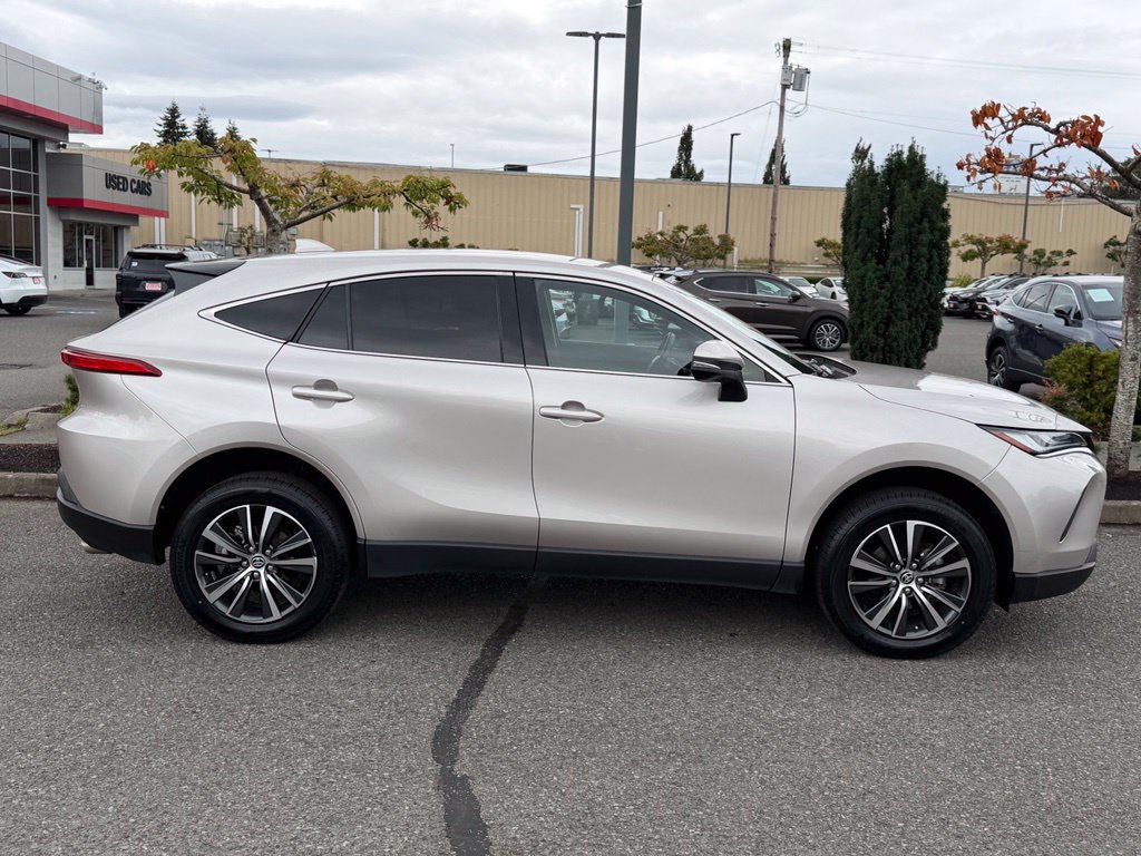 Certified 2023 Toyota Venza LE AWD/4WD image 6