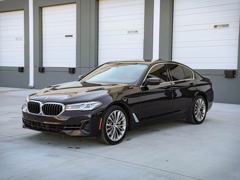Used 2021 BMW 540i w/ Convenience Package image 4