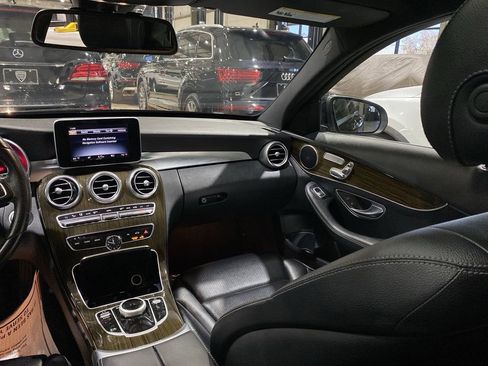 Certified 2018 Mercedes-Benz C 300 Sedan image 4