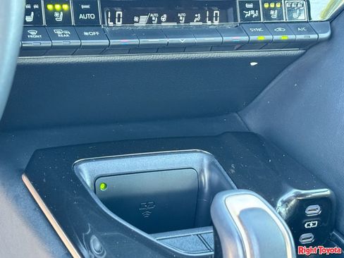 Certified 2024 Toyota Crown AWD/4WD image 28