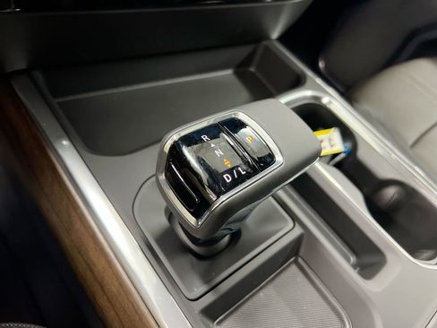 New 2026 Chevrolet Silverado 1500 High Country w/ Technology Package AWD/4WD image 18