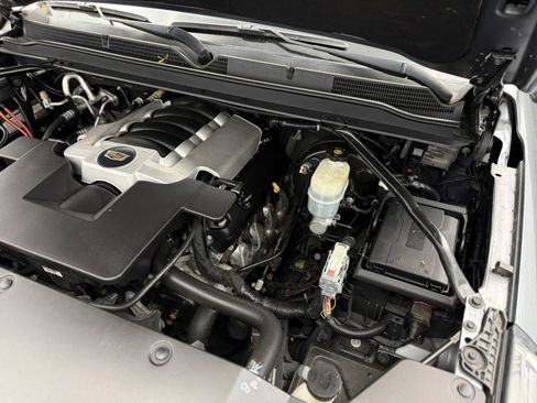 Used 2018 Cadillac Escalade ESV Platinum image 13