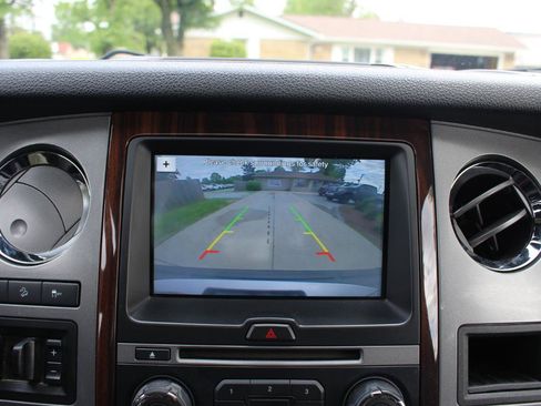 Used 2016 Ford Expedition Platinum AWD/4WD image 27