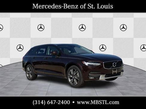 Used 2017 Volvo V90 T6 Cross Country AWD/4WD image 1