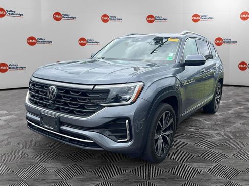 Used 2024 Volkswagen Atlas SEL Premium R-Line AWD/4WD image 3
