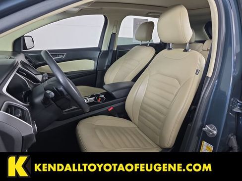 Used 2016 Ford Edge SEL w/ Equipment Group 201A FWD image 16