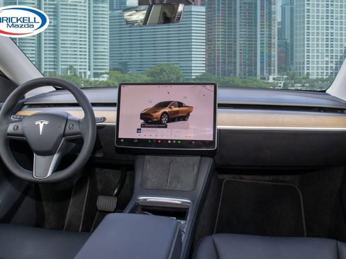Used 2022 Tesla Model Y Long Range AWD/4WD image 8