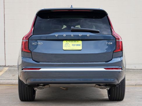 Used 2025 Volvo XC90 T8 Plus w/ Protection Package Premier AWD/4WD image 11