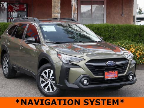 Used 2023 Subaru Outback Premium image 2