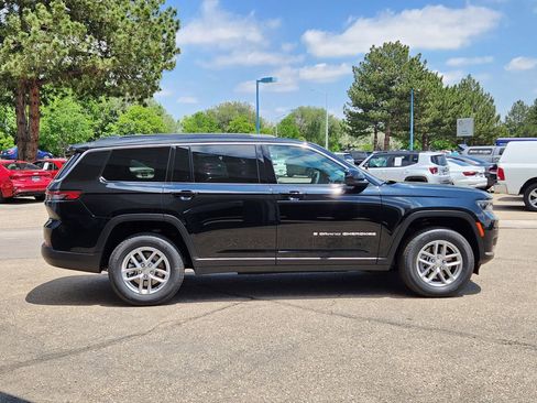 New 2025 Jeep Grand Cherokee L Laredo w/ Luxury Tech Group I image 2