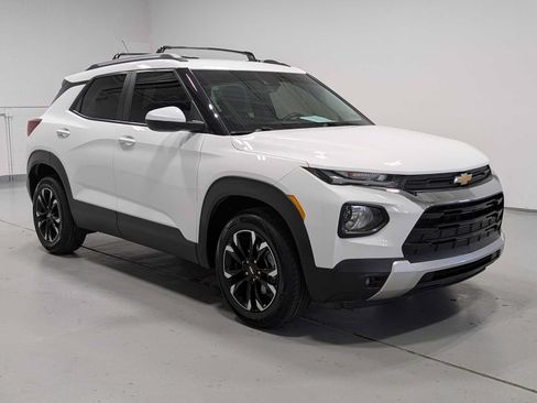 Used 2021 Chevrolet TrailBlazer LT w/ Convenience Package AWD/4WD image 6
