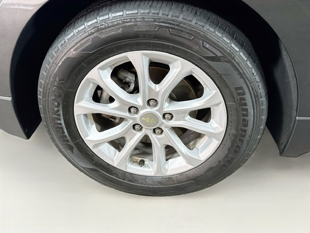 Used 2020 Chevrolet Equinox LS FWD image 38
