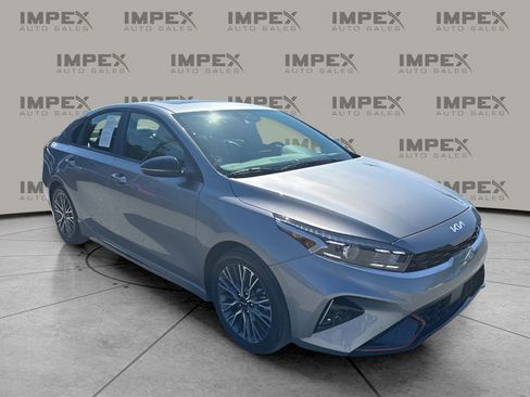 Used 2023 Kia Forte GT-Line w/ GT-Line Premium Package image 7