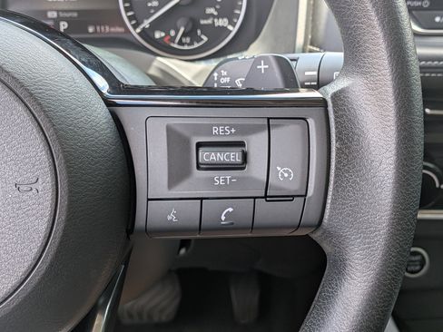 Used 2021 Nissan Rogue S FWD image 24